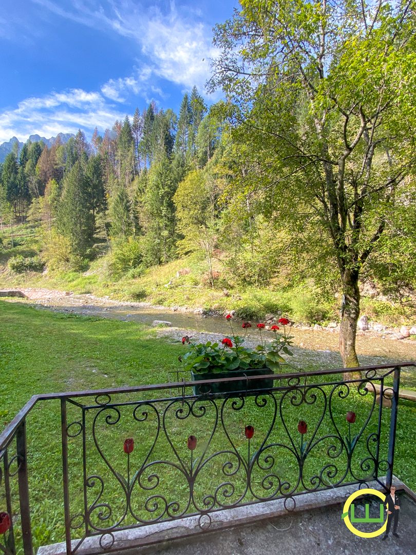 Media numero 57 di RUSTICO IN SASSI IMMERSO NEL BOSCO BELLISSIMO!! (FORNI DI SOPRA)