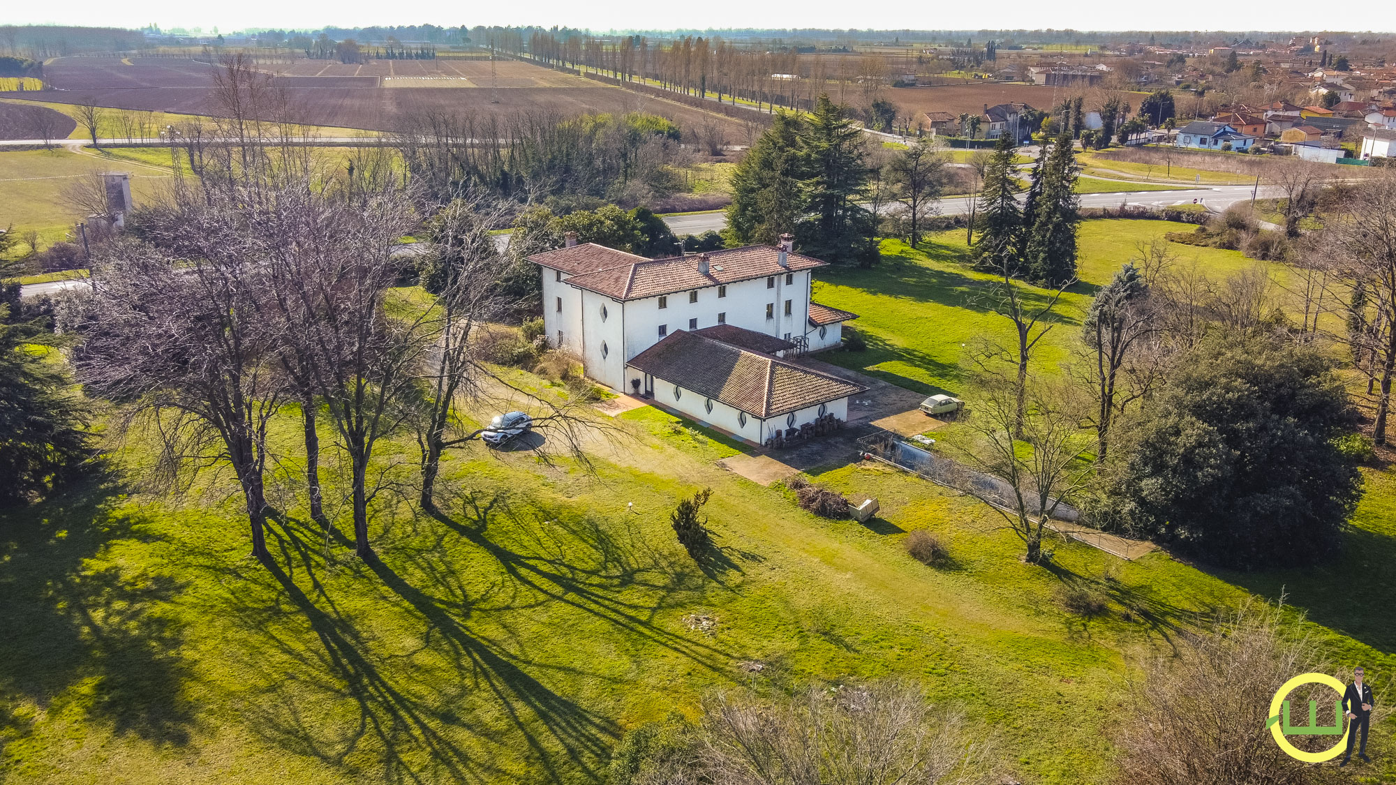 Media numero 74 di MERAVIGLIOSA VILLA PLURICAMERE CON PARCO A CODROIPO