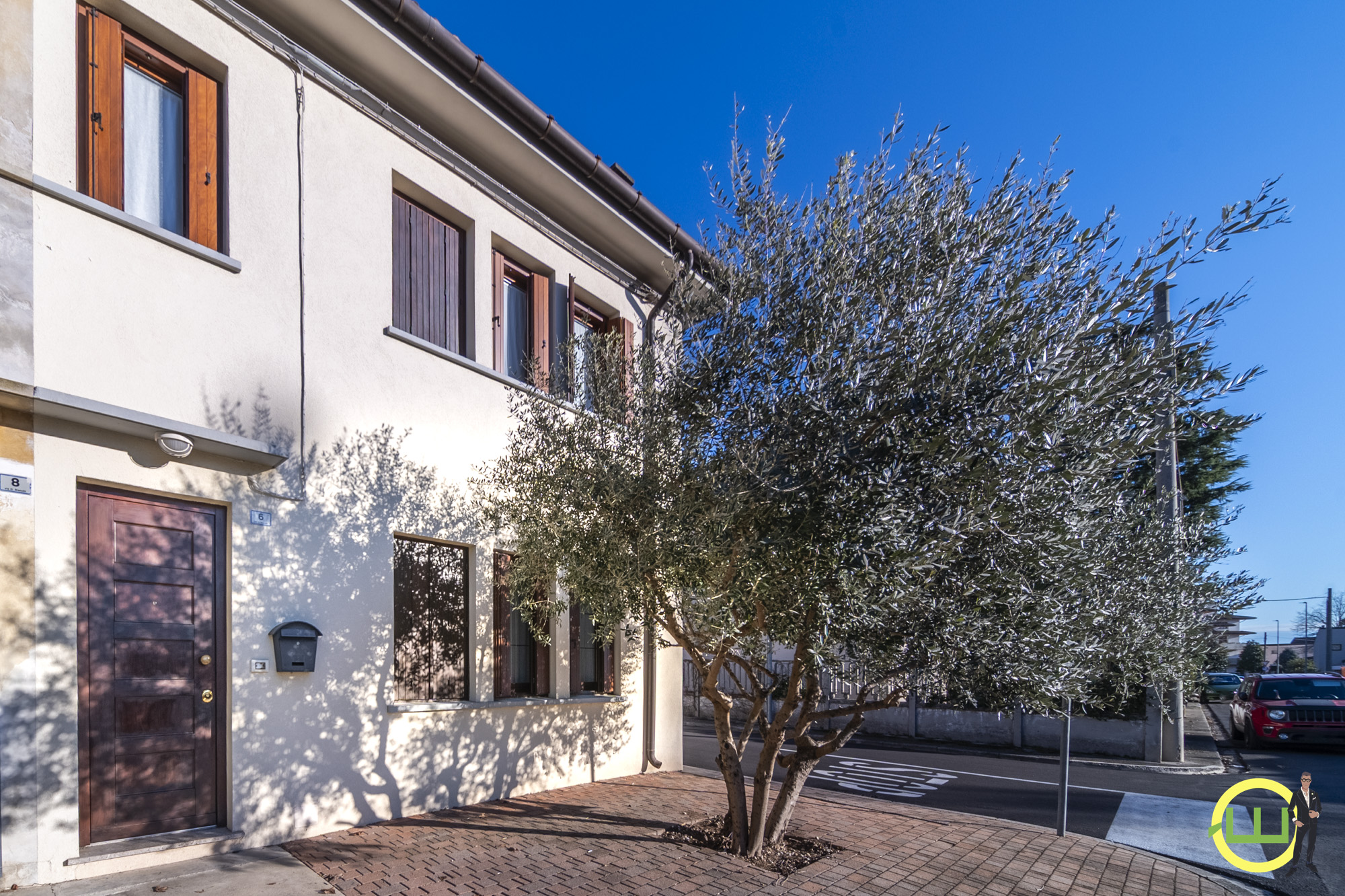 Immagine di LUMINOSA VILLETTA DI TESTA CON GIARDINO A CODROIPO